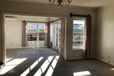 Photo of property in 47 Sawyers Arms Road, Northcote, Christchurch, 8052