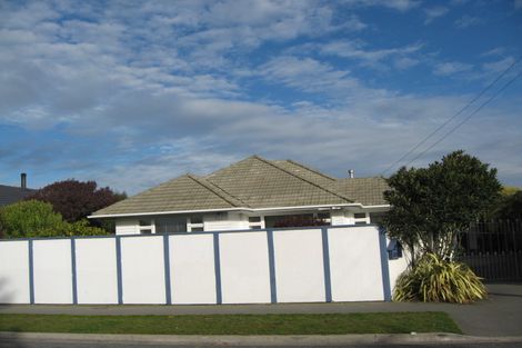 Photo of property in 20 Estuary Road, New Brighton, Christchurch, 8061