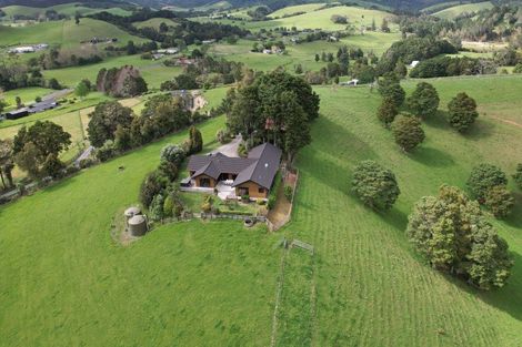 Photo of property in 18 Pataua Road North, Whareora, Whangarei, 0175