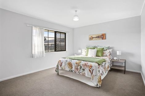 Photo of property in 1/20 Sturges Road, Henderson, Auckland, 0612