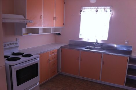 Photo of property in 10 Cascade Crescent, Westbrook, Palmerston North, 4412