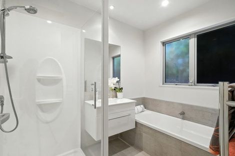 Photo of property in 56a Weston Road, St Albans, Christchurch, 8052