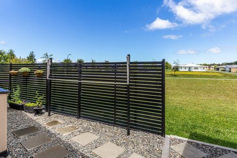 Photo of property in 8 Maison Way, Rangatira Park, Taupo, 3330