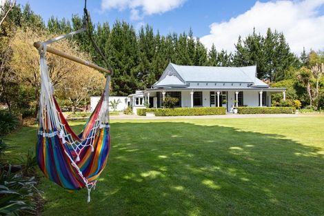 Photo of property in 6 Totara Road, Kumeroa, Woodville, 4997