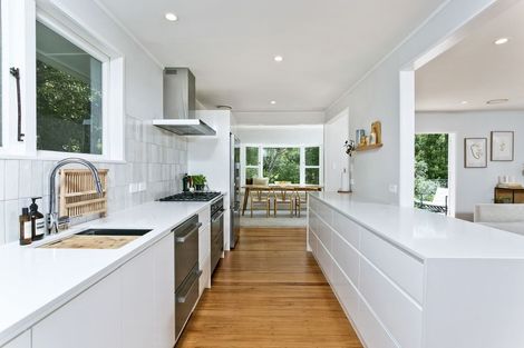 Photo of property in 69 Park Hill Road, Birkenhead, Auckland, 0626