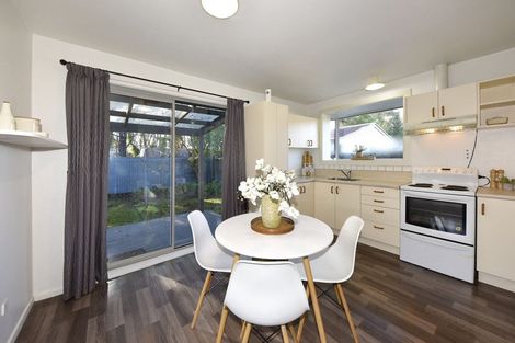 Photo of property in 2/36 Compton Street, Woolston, Christchurch, 8062