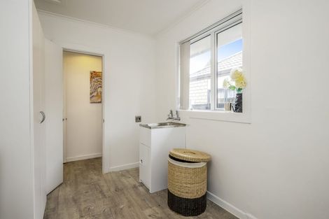 Photo of property in 5 Bunnythorpe Road, Papakura, 2110