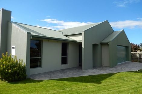 Photo of property in 12 Hannah Place, Holmes Hill, Oamaru, 9401