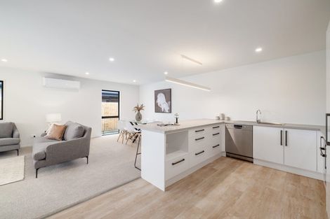 Photo of property in 4 Poipoi Place, Aranui, Christchurch, 8061