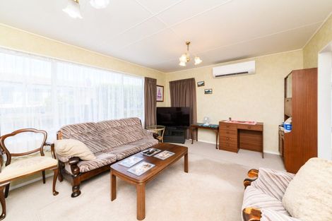 Photo of property in 32 Leander Place, Milson, Palmerston North, 4414