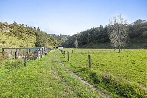 Photo of property in 186 Uruti Road, Uruti, Urenui, 4378