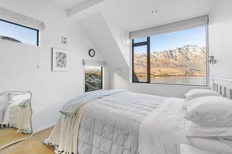 Photo of property in Marina Village, 1/10 Marina Drive, Frankton, Queenstown, 9300