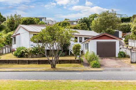 Photo of property in 47 Albatross Close, Whitby, Porirua, 5024