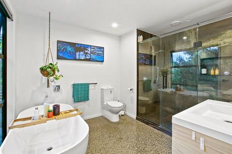 Photo of property in 298 Courtenay Street, Strandon, New Plymouth, 4312