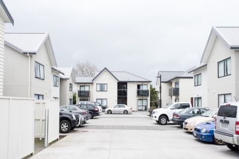 Photo of property in 1/69 Mckenzie Road, Mangere Bridge, Auckland, 2022