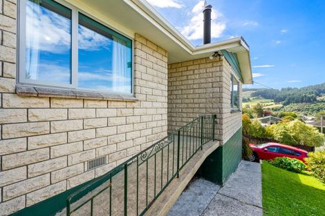 Photo of property in 4 Springdon Avenue, Sawyers Bay, Port Chalmers, 9023
