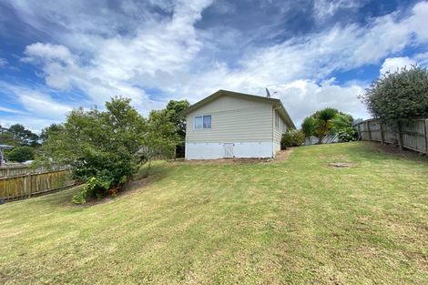 Photo of property in 29 Rehia Road, Massey, Auckland, 0614