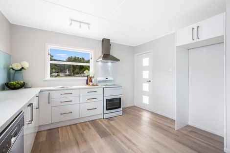 Photo of property in 76 Peel Place, Wainuiomata, Lower Hutt, 5014