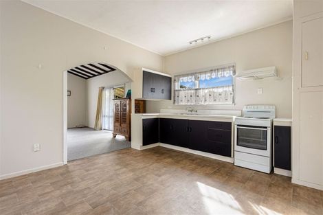 Photo of property in 278 Boord Crescent, Kumeu, 0891