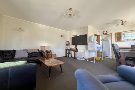 Photo of property in 1/12 Bungalow Avenue, Point Chevalier, Auckland, 1022
