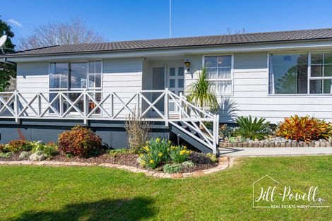Photo of property in 10 View Street, Maungaturoto, 0520