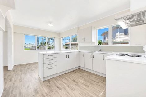 Photo of property in 68a Kenderdine Road, Papatoetoe, Auckland, 2025