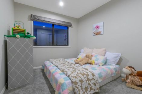 Photo of property in 102 Tapu Road, Huapai, Kumeu, 0810