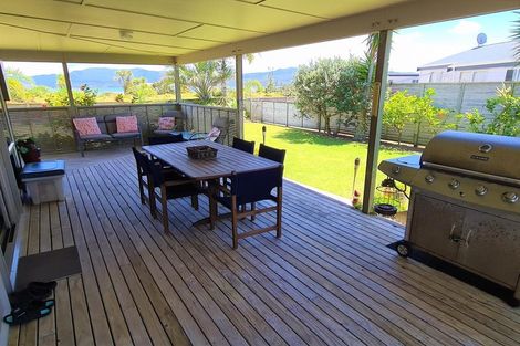 Photo of property in 111 Kelly Jade Avenue, Matarangi, Whitianga, 3592