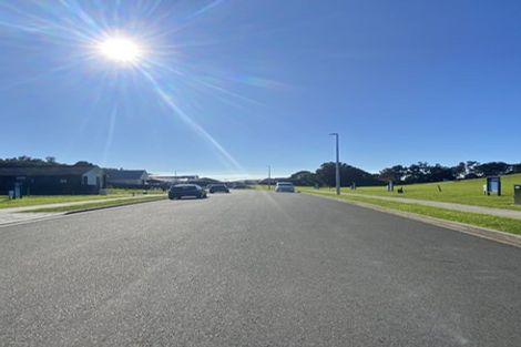 Photo of property in 31 Sycamore Drive, Sunnynook, Auckland, 0620