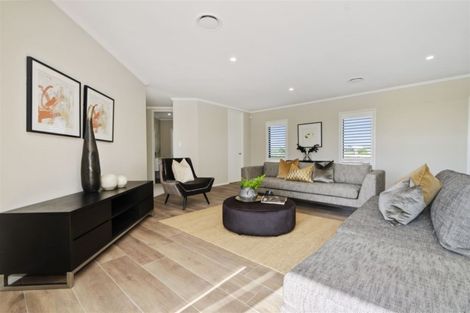 Photo of property in 80 Ewen Place, Karaka, Papakura, 2580