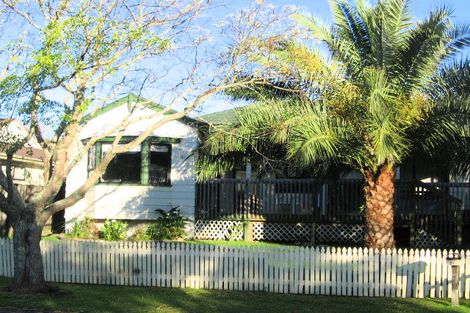 Photo of property in 21 Redlands Grove, Swanson, Auckland, 0612