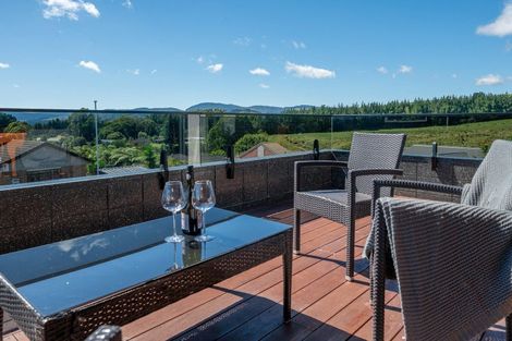 Photo of property in 1 Florey Heights, Springfield, Rotorua, 3015