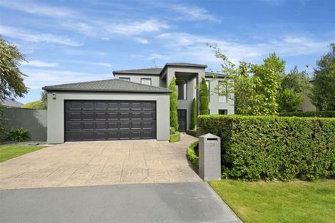 Photo of property in 28 Highcrest Heights, Westmorland, Christchurch, 8025