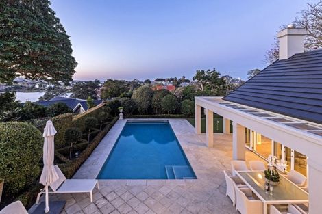 Photo of property in 286 Hurstmere Road, Takapuna, Auckland, 0622