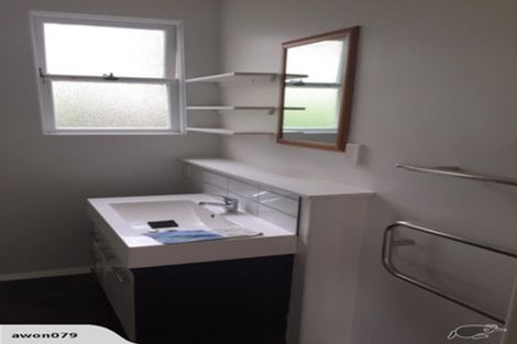 Photo of property in 1/178 Lake Road, Belmont, Auckland, 0622