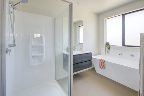 Photo of property in 23 Mcquillan Avenue, Woodend, 7610