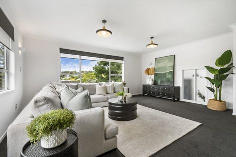 Photo of property in 53 Lynden Avenue, Hillcrest, Auckland, 0627