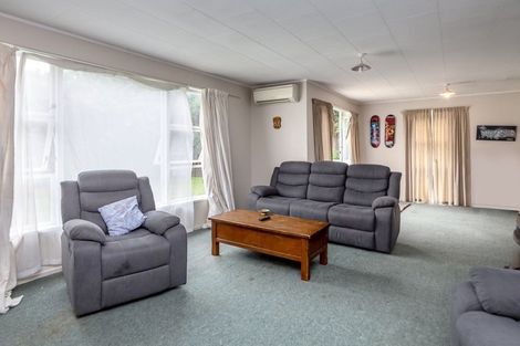 Photo of property in 16a Clifton Avenue, Carterton, 5713