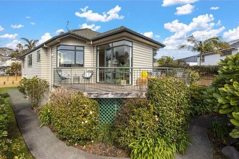 Photo of property in 57a Glencoe Road, Browns Bay, Auckland, 0630