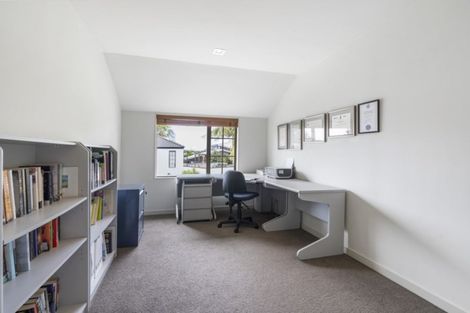 Photo of property in 68 Saddleback Rise, Murrays Bay, Auckland, 0630