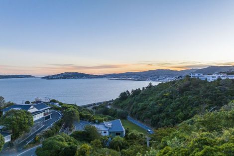 Photo of property in 14 Shalimar Crescent, Khandallah, Wellington, 6035