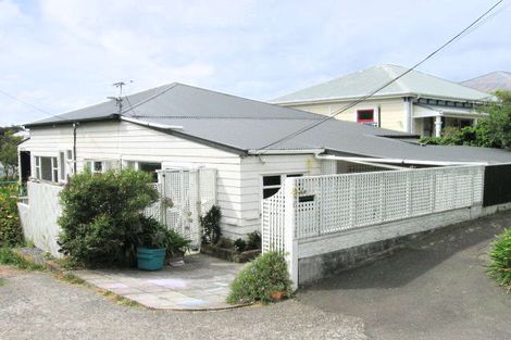 Photo of property in 14 Seine Street, Island Bay, Wellington, 6023