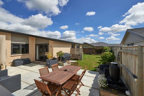 Photo of property in 86 Rosalie Terrace, Kelvin Grove, Palmerston North, 4414