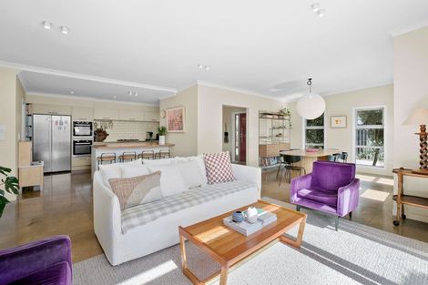 Photo of property in 1185d South Road, Oakura, 4314