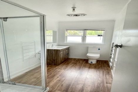 Photo of property in 37a Neal Avenue, Glenfield, Auckland, 0629