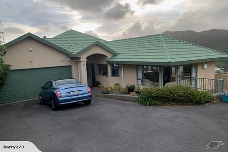 Photo of property in 1 Becker Way, Karori, Wellington, 6012