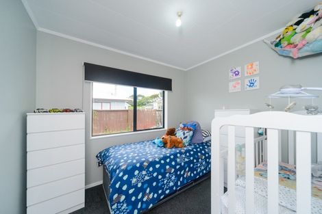 Photo of property in 17 Dahlstrom Grove, Kelvin Grove, Palmerston North, 4414