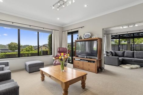 Photo of property in 2 Crater Close, Pyes Pa, Tauranga, 3112