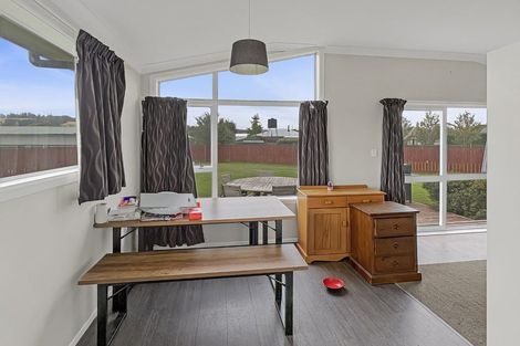 Photo of property in 37 Cross Street, Coalgate, 7673