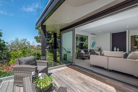 Photo of property in 7a Prospect Terrace, Milford, Auckland, 0620